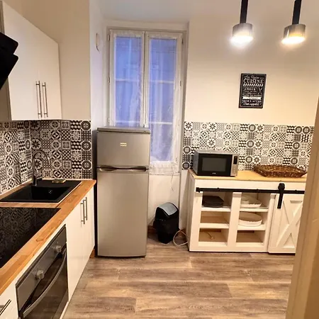 Tres Bel Et Spacieux 66m Carre Apartment *